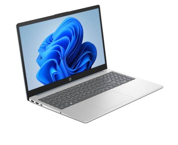 Laptop HP 15-FC0080LA AMD Ryzen 7 7730U - 16GB RAM, 512GB SSD, Windows 11 Imagen principal del producto